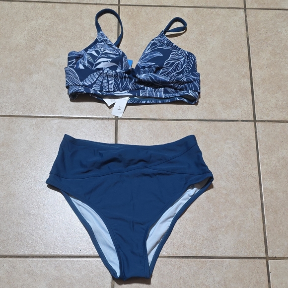 Cupshe Other - Cupshe Blue Leaf-Print Bikini Top with Solid Navy High-Waist Bottom